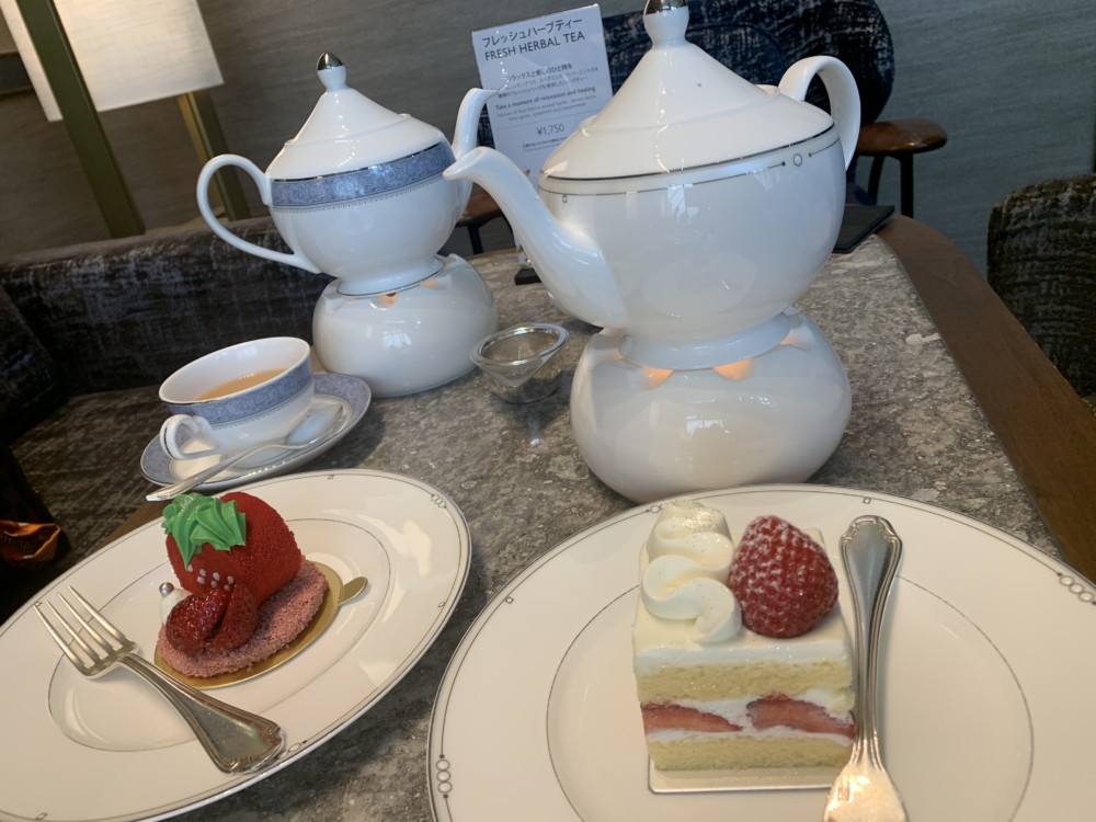 ラジオ出演【4/19、26（月）12時~放送】